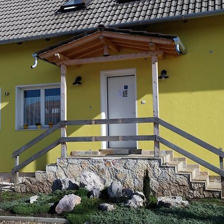 Hunters House Kft Bed And Breakfast Toltestava Экстерьер фото