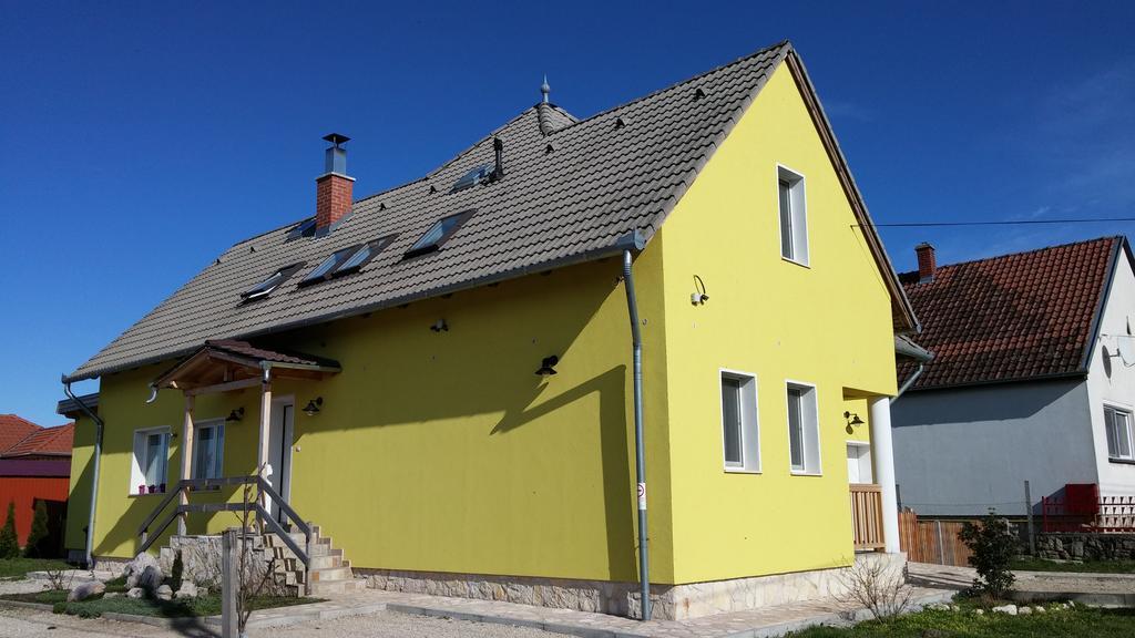 Hunters House Kft Bed And Breakfast Toltestava Экстерьер фото